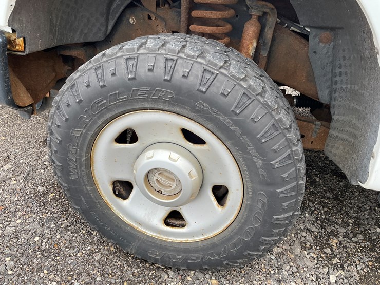 2008-ford-f250-xl-image-10