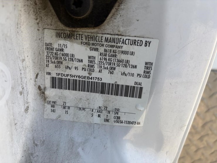 2016-ford-f550-image-16