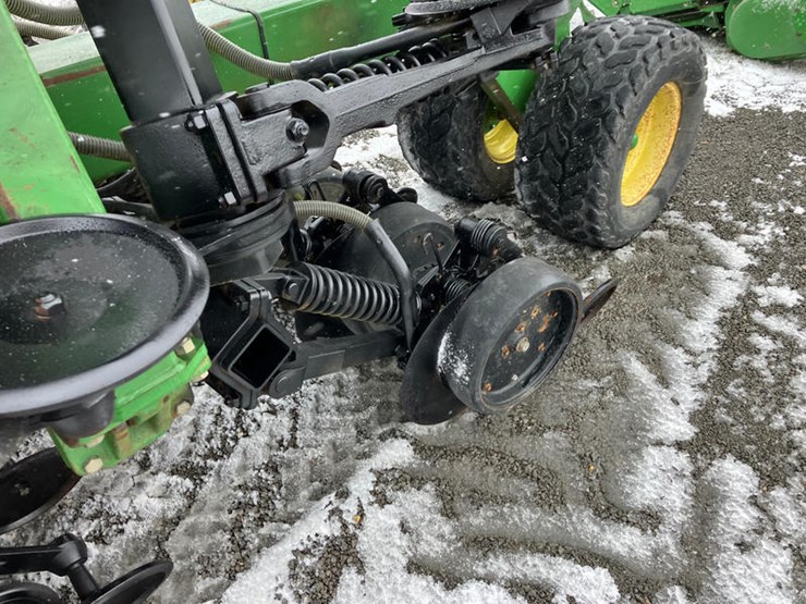 2002-john-deere-1860-image-28