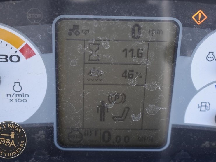 2023-new-holland-workmaster-120-image-32