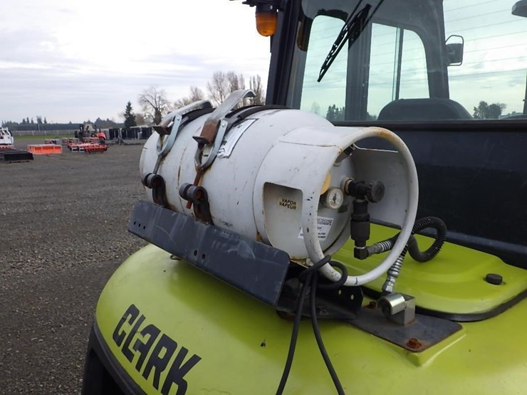 clark-c45-forklift-image-9