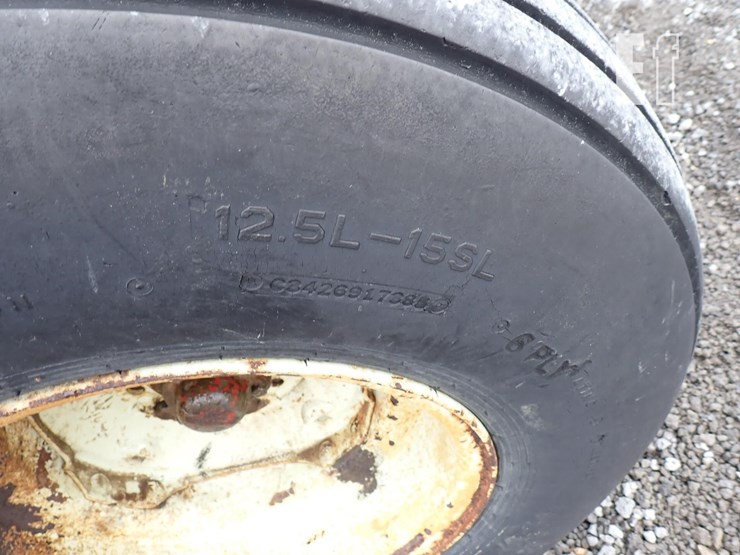 international-806-image-4