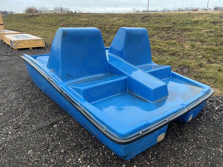 #3100-•-sea-venture-2-person-pedal-boat-image-5