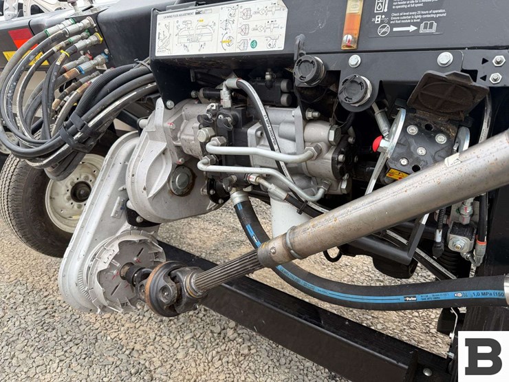 2023-mac-don-fd240-image-16