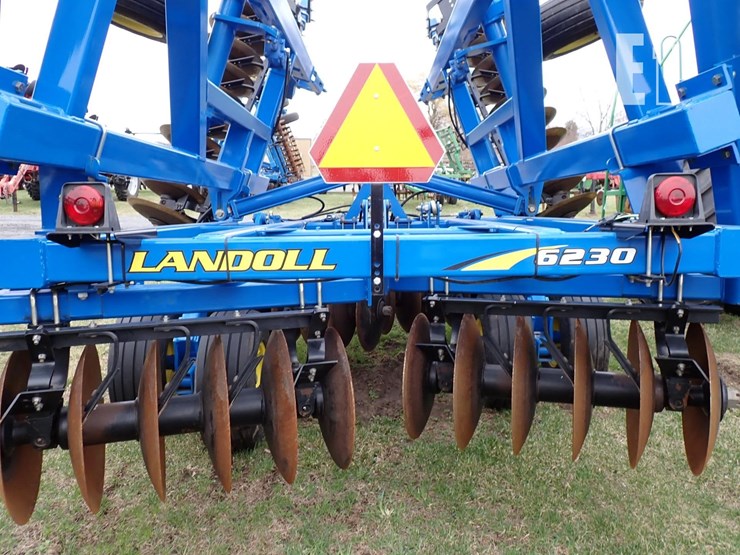2010-landoll-6230-image-8