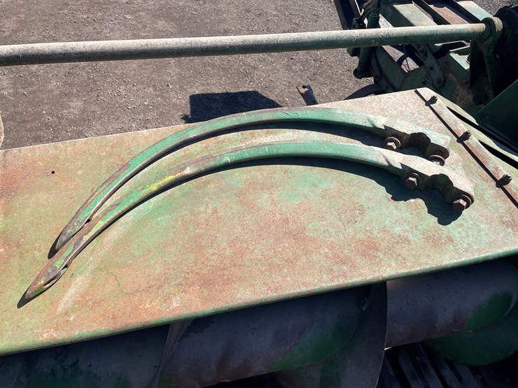 john-deere-14t-image-12