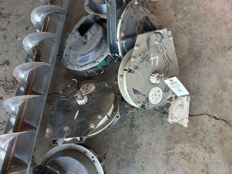 2000-kinze-2000-image-1