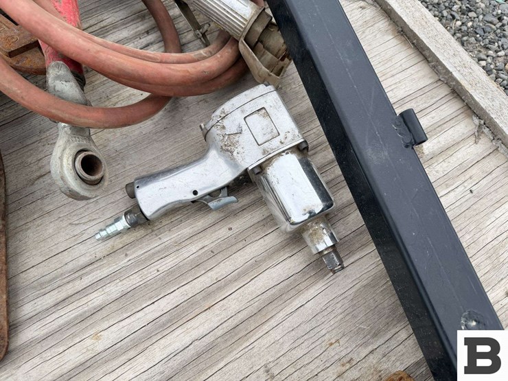 pto-driveline,-tractor-top-links,-roll-over-bar,-air-powered-tools-image-5