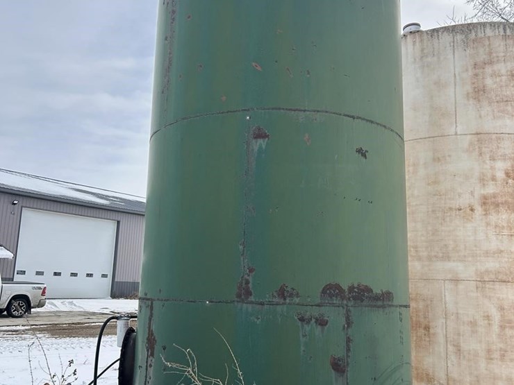 8000-fuel-tank-w/pump-image-10