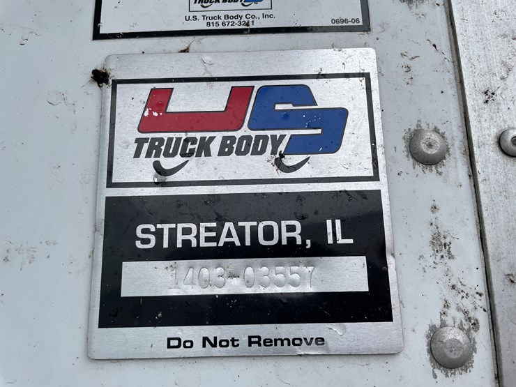 2014-ford-f550-xl-image-36