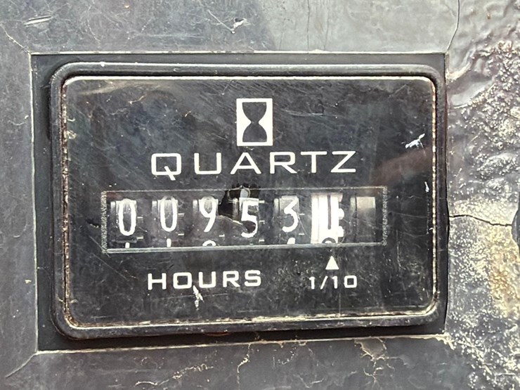 2016-jlg-800s-image-19