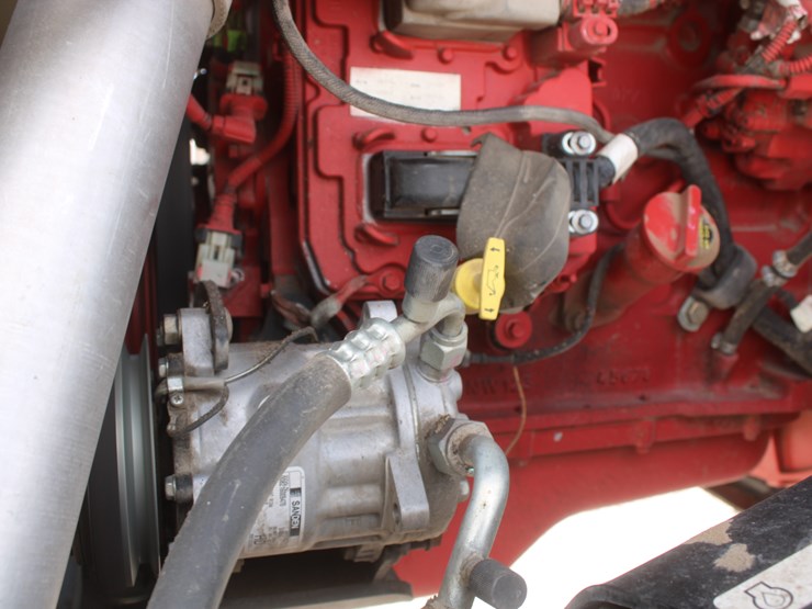 2015-mac-don-m155e4-image-39