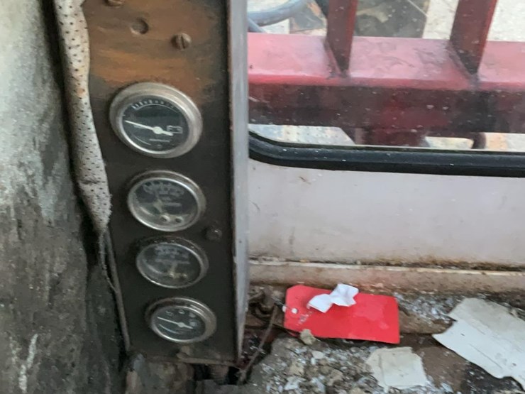 1989-mack-dm690s-image-30