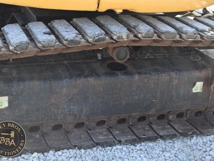 2015-caterpillar-303e-cr-image-37