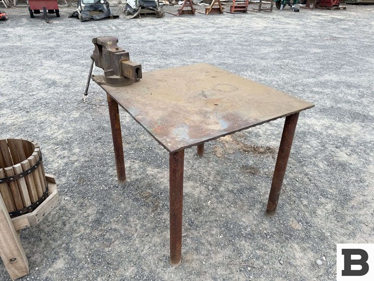 37"x33"-metal-shop-table-image-2