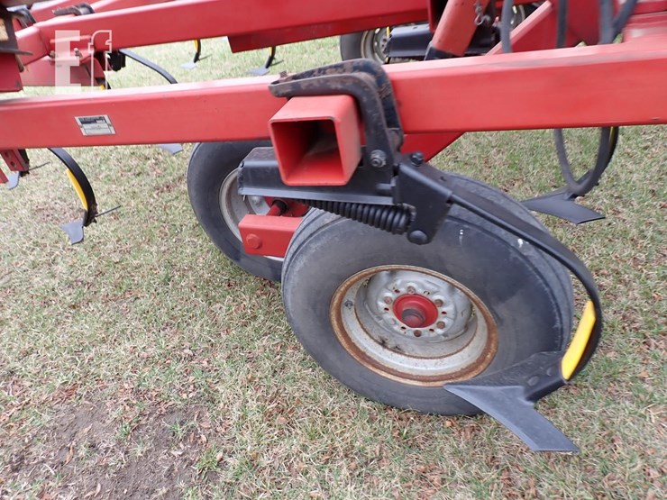 case-ih-4300-image-14
