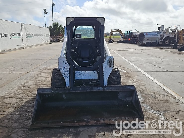 2019-bobcat-s570-image-11