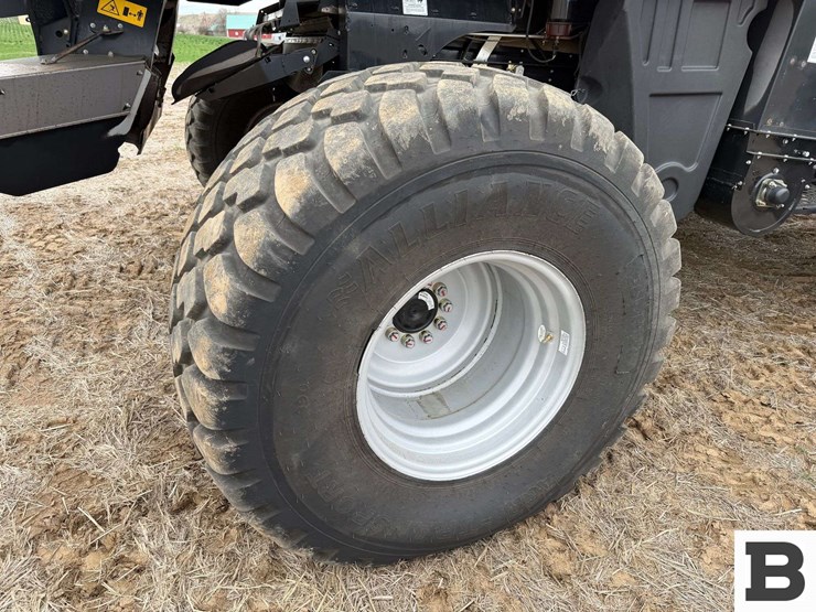 2020-case-ih-8250-image-71