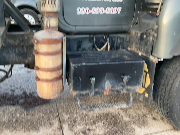 1989-mack-dm690s-image-52