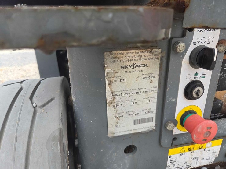 2017-skyjack-sjiii3219-image-5
