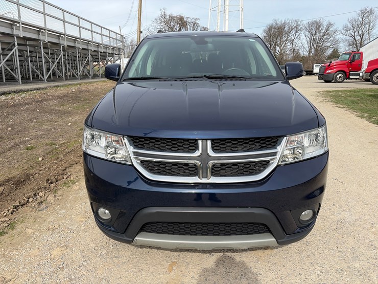 2019-dodge-journey-image-2