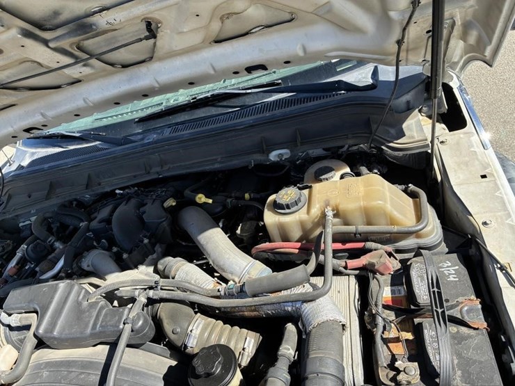 2012-ford-f550-xlt-image-6