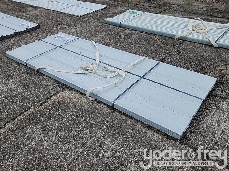 unused-white-metal-roof-panels-8'-x-3'-(70-of)-image-4