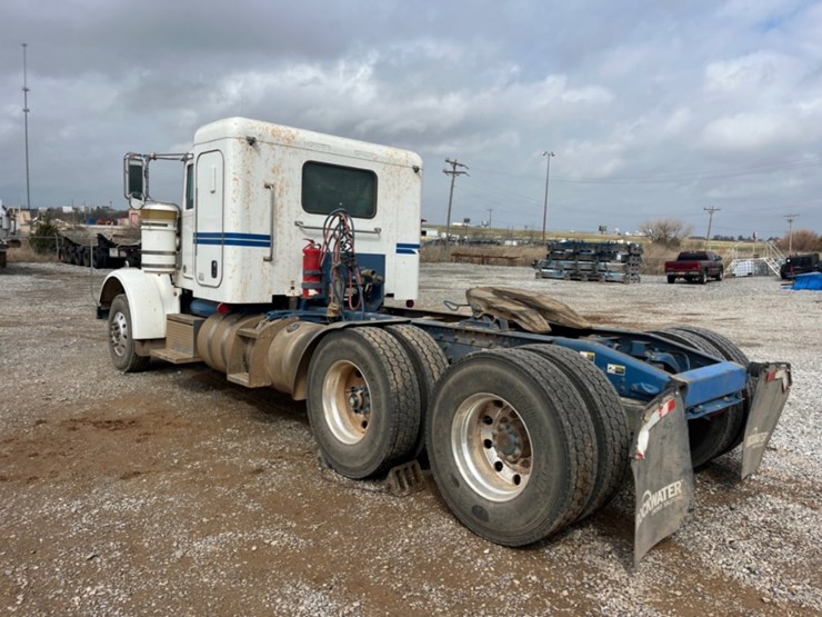 2013-peterbilt-367-image-7