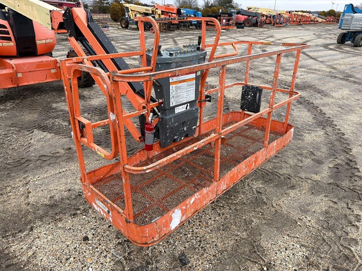 jlg-600aj-image-11