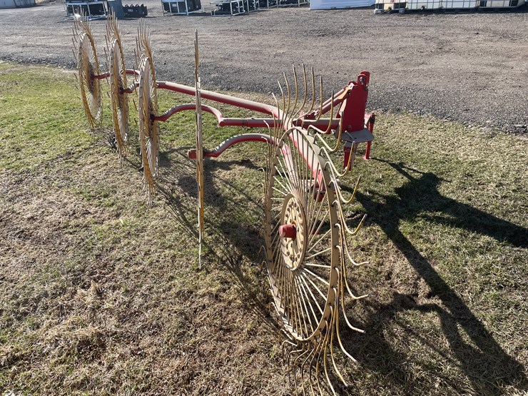 #3109-•-tonutti-hay-rake-image-6