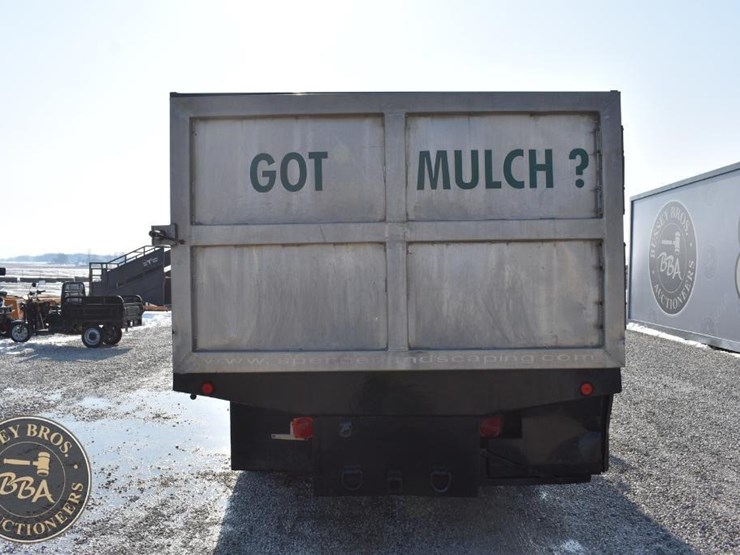 2001-freightliner-fl60-image-4