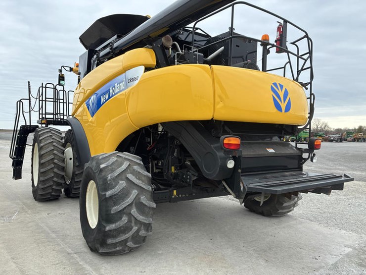 2009-new-holland-cr9060-image-8