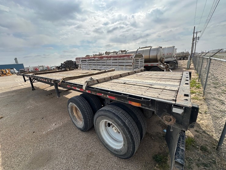 2009-great-dane-48-image-9