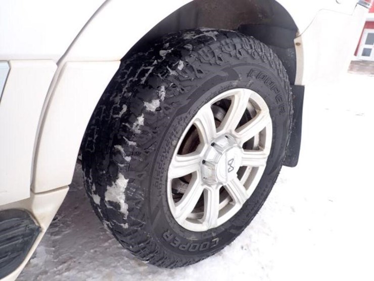 2009-lincoln-navigator-image-95