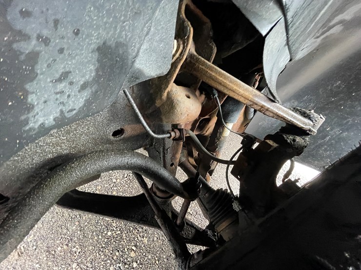 2012-chevrolet-3500-image-12