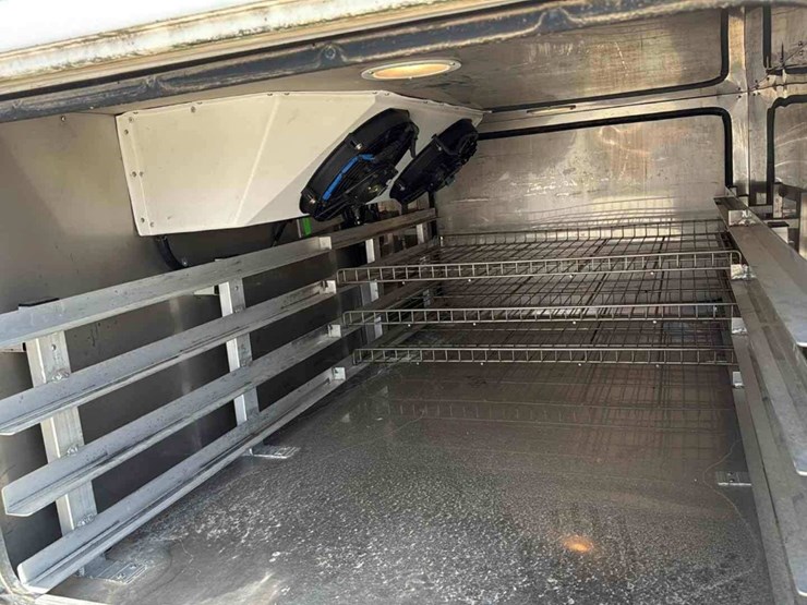 2017-ford-f150-image-12