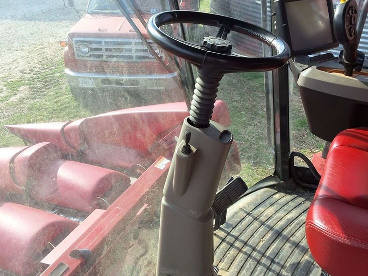 2014-case-ih-5130-image-16