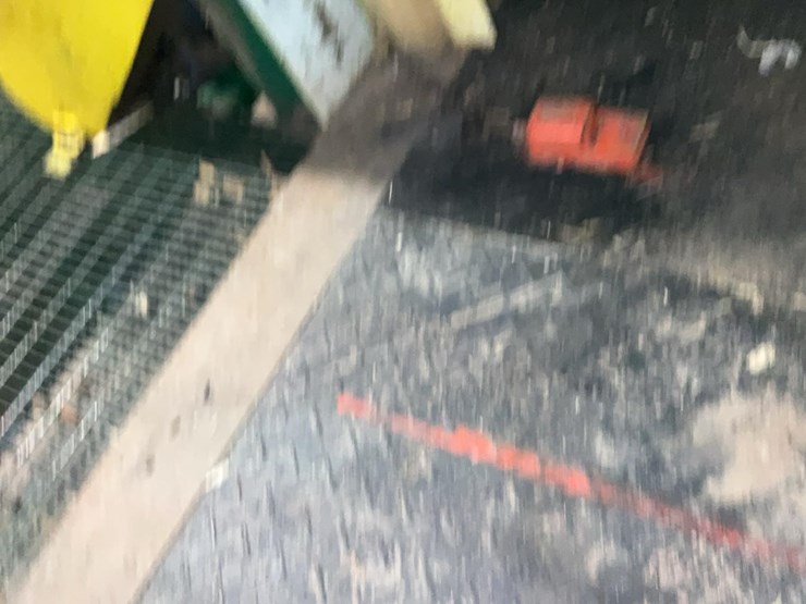 #218-•-salem-3-saw-board-edger-image-43