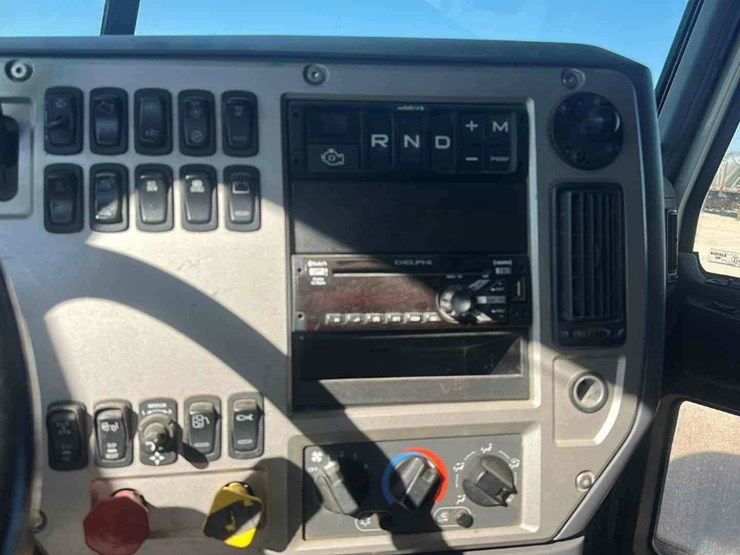 2018-mack-cxu-(pinnacle)-image-11