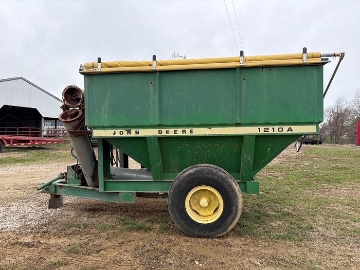 john-deere-1210a-image-1