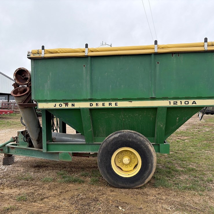 JOHN DEERE 1210A