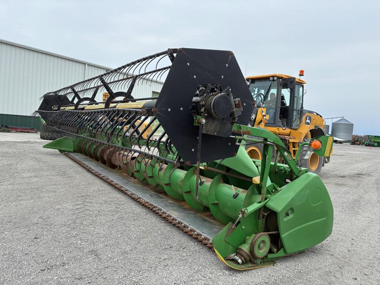 2012-john-deere-630f-image-1