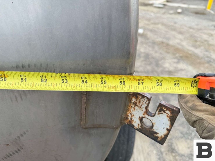 chemigation-trailer-w/-custom-applicator-image-20