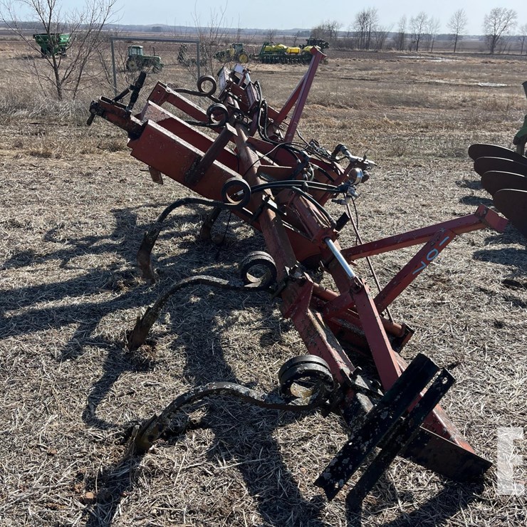 KRAUSE 3-POINT FIELD CULTIVATOR