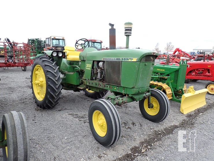 john-deere-3010-image-2