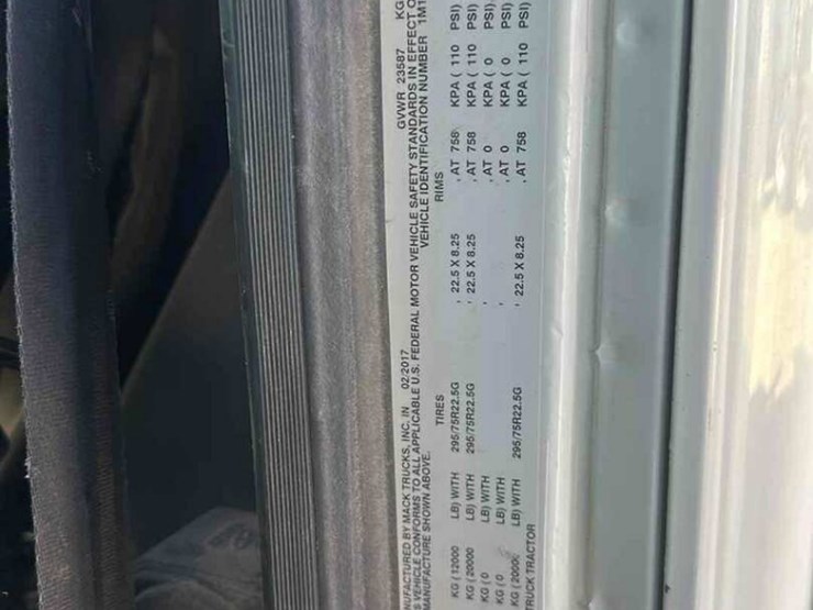 2018-mack-cxu-(pinnacle)-image-11