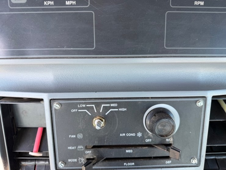 2020-case-ih-9330-image-28