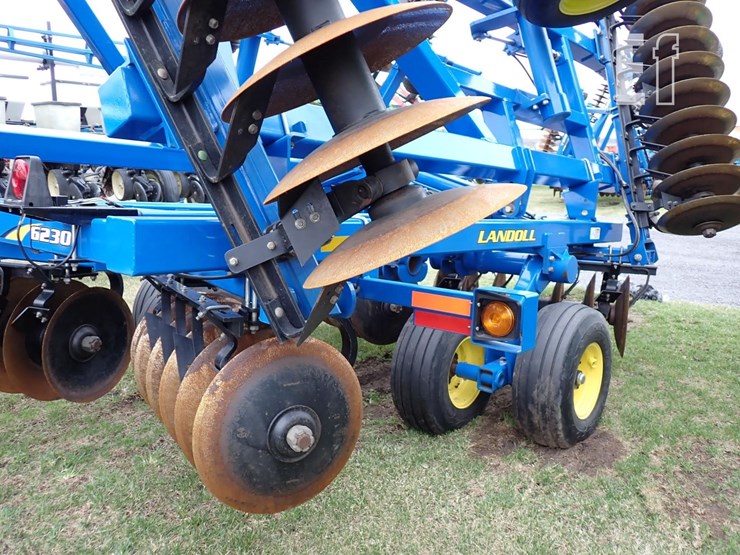 2010-landoll-6230-image-7