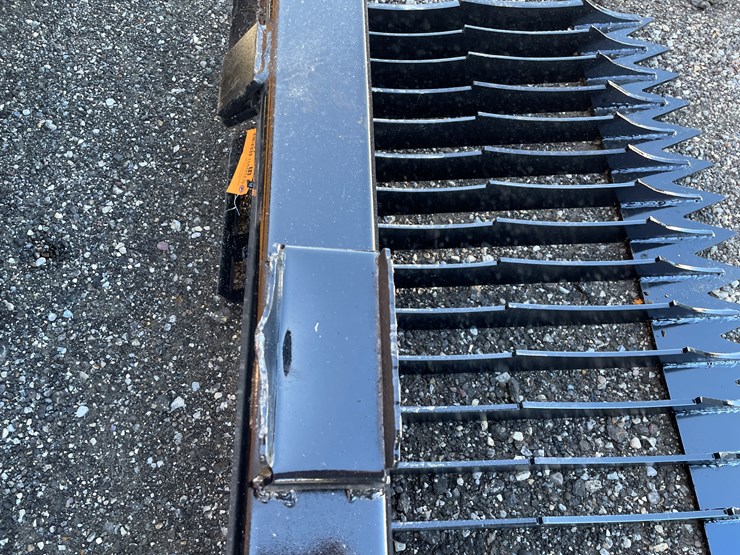 #3047-•-72"-skid-steer-fine-skeleton-bucket-image-6