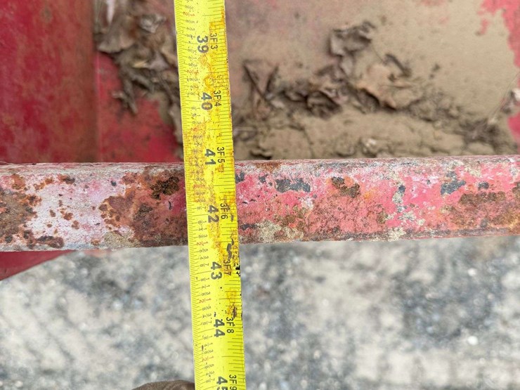 42"-lawn-dump-cart-image-9